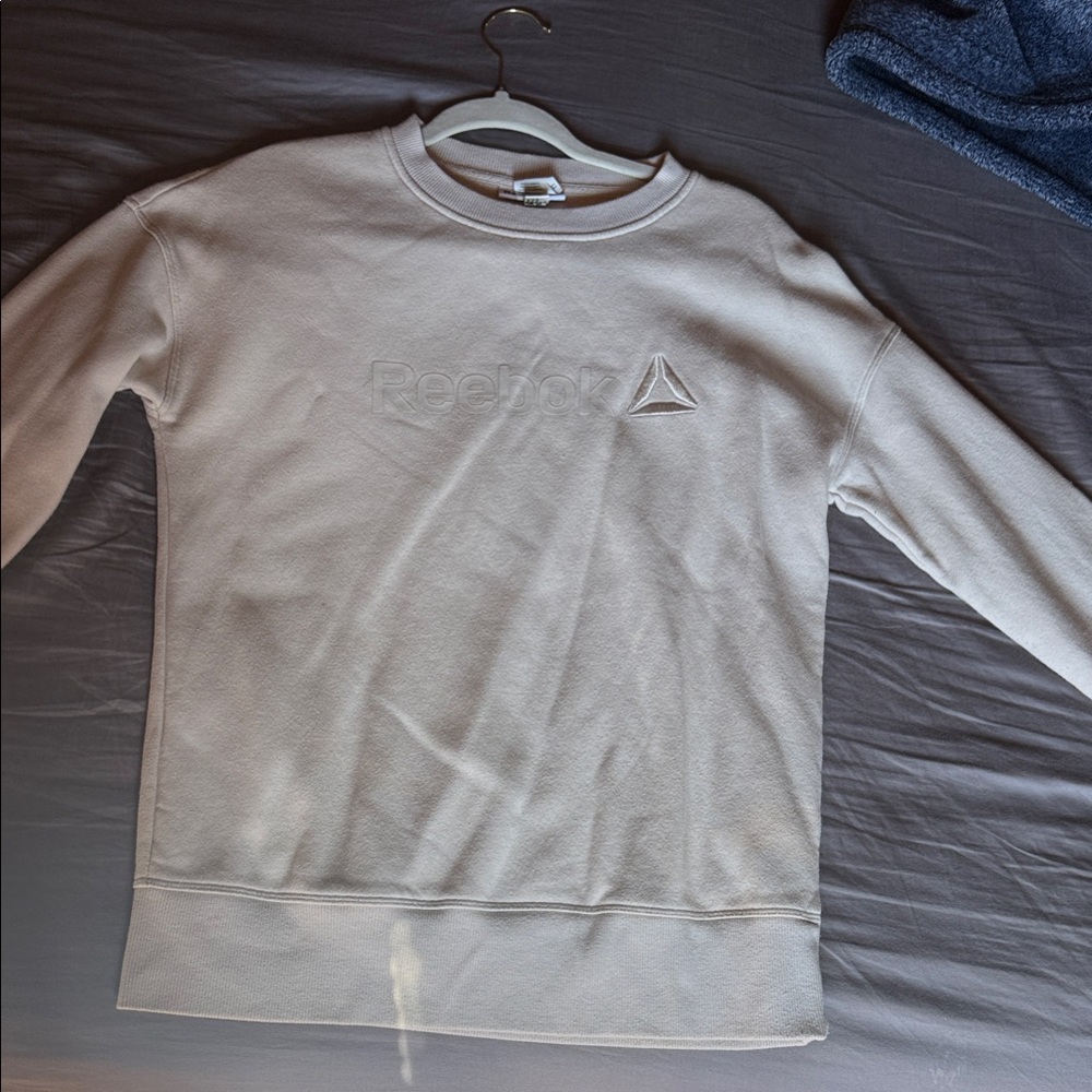 Reebok Men's Beige Crewneck Sweater